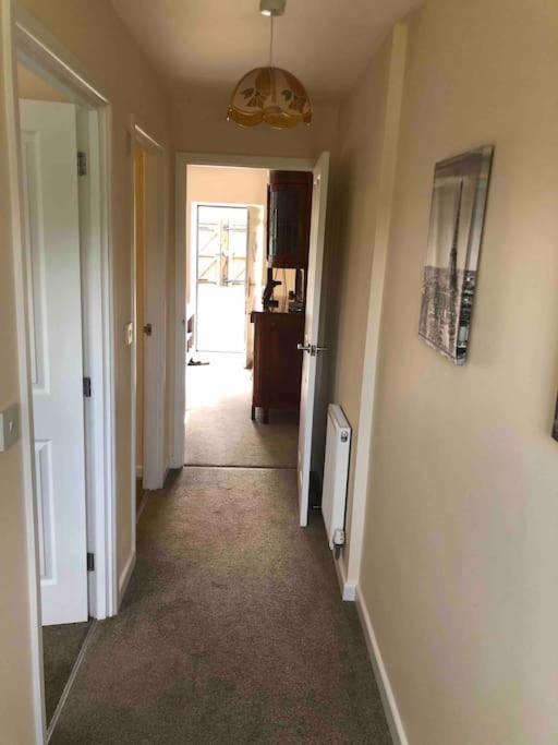 Entire Guest Suite With Gated Property Broad Blunsdon Esterno foto