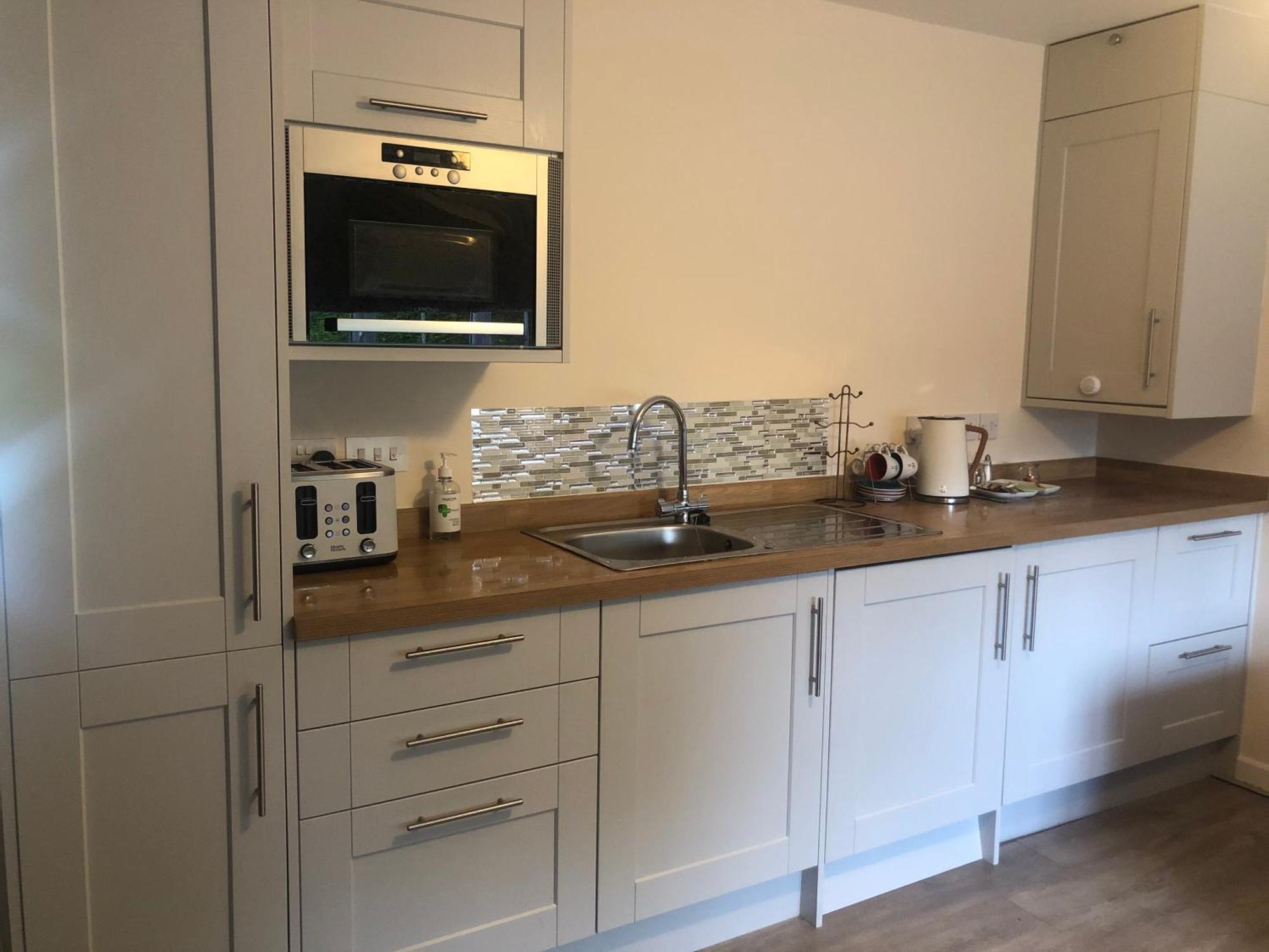 Entire Guest Suite With Gated Property Broad Blunsdon Esterno foto