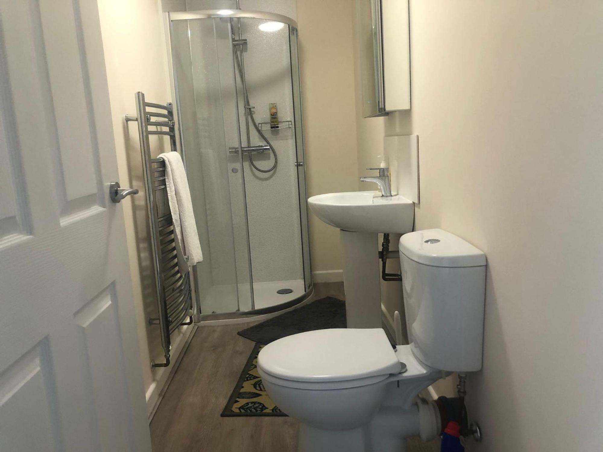 Entire Guest Suite With Gated Property Broad Blunsdon Esterno foto